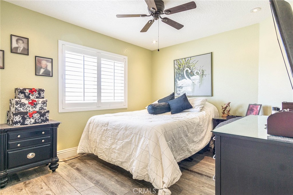 Oak Hills, California, 92344, United States, 4 Bedrooms Bedrooms, ,3 BathroomsBathrooms,Residential,For Sale,1978154