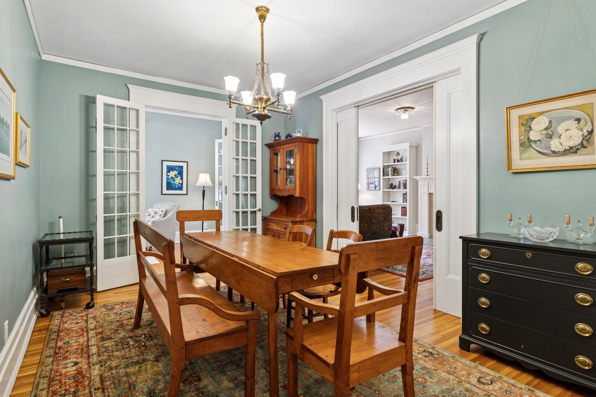 Saint Paul, Minnesota, 55102, United States, 3 Bedrooms Bedrooms, ,1 BathroomBathrooms,Residential,For Sale,1940407