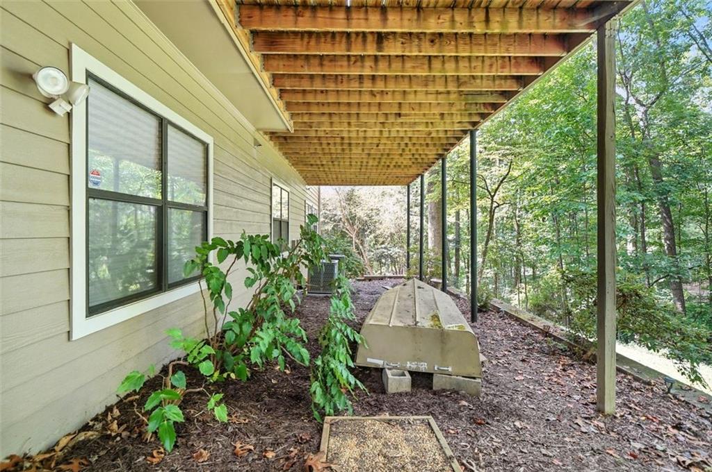 Roswell, Georgia, 30076, United States, 5 Bedrooms Bedrooms, ,4 BathroomsBathrooms,Residential,For Sale,1917059