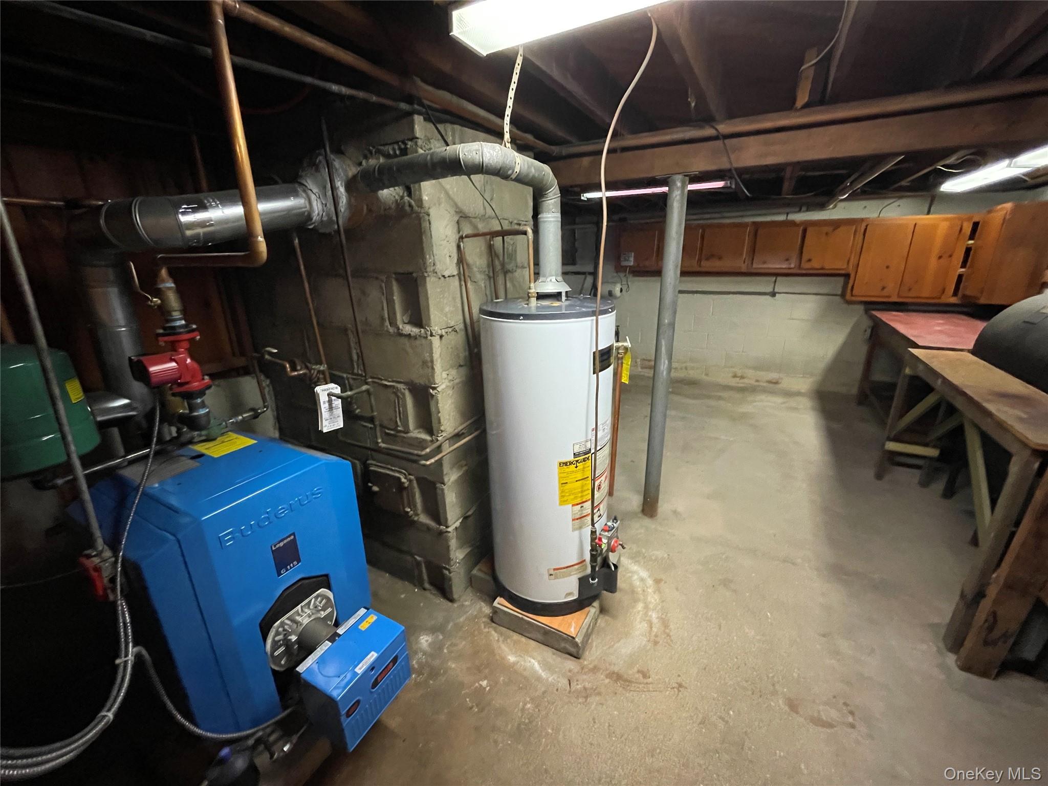 North Babylon, New York, 11703, United States, 3 Bedrooms Bedrooms, ,1 BathroomBathrooms,Residential,For Sale,1990233