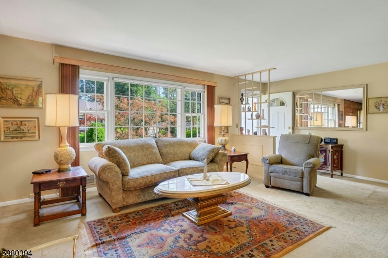 Springfield Twp., New Jersey, 07081, United States, 3 Bedrooms Bedrooms, ,3 BathroomsBathrooms,Residential,For Sale,1924750