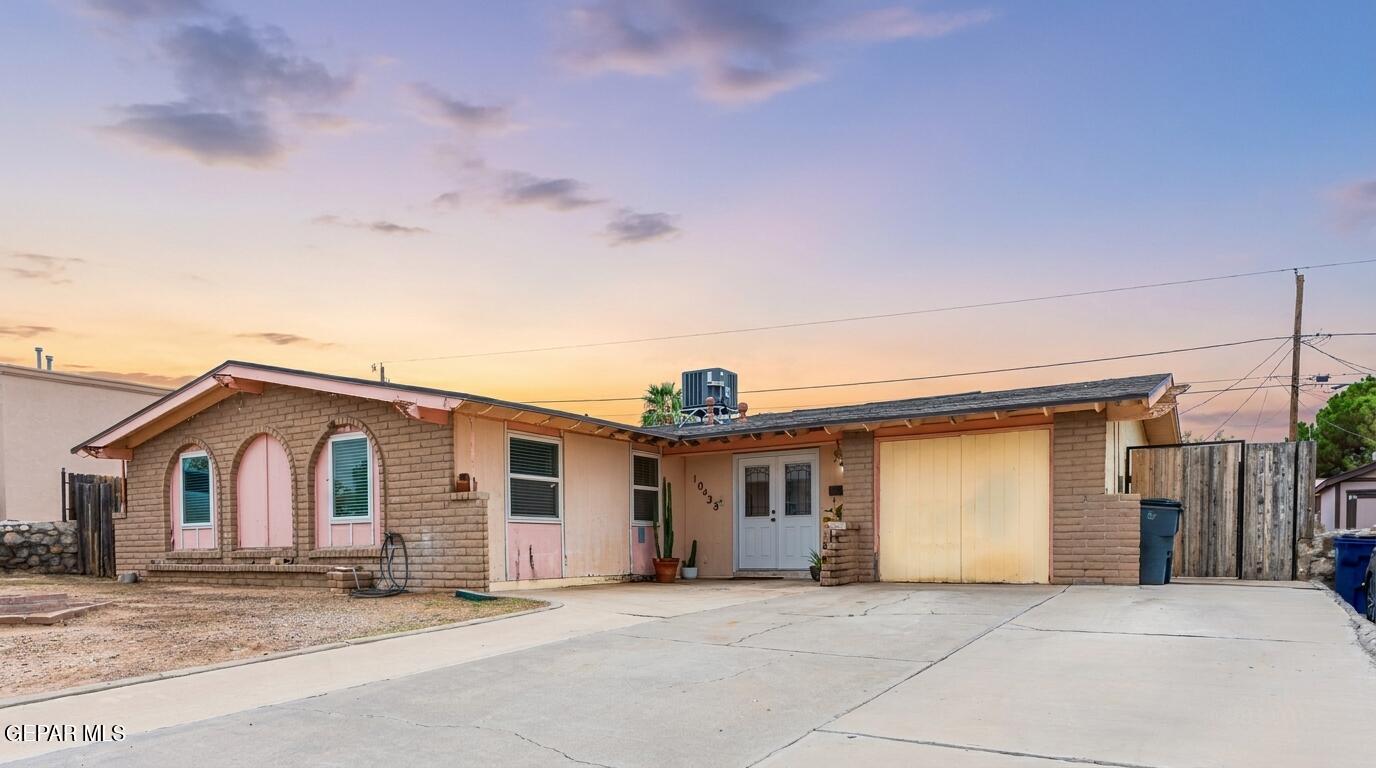 Tomwood Ave, El Paso, TX 79925