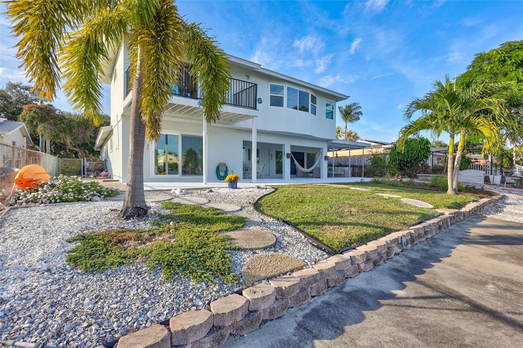 St Petersburg, Florida, 33705, United States, 4 Bedrooms Bedrooms, ,3 BathroomsBathrooms,Residential,For Sale,1991648