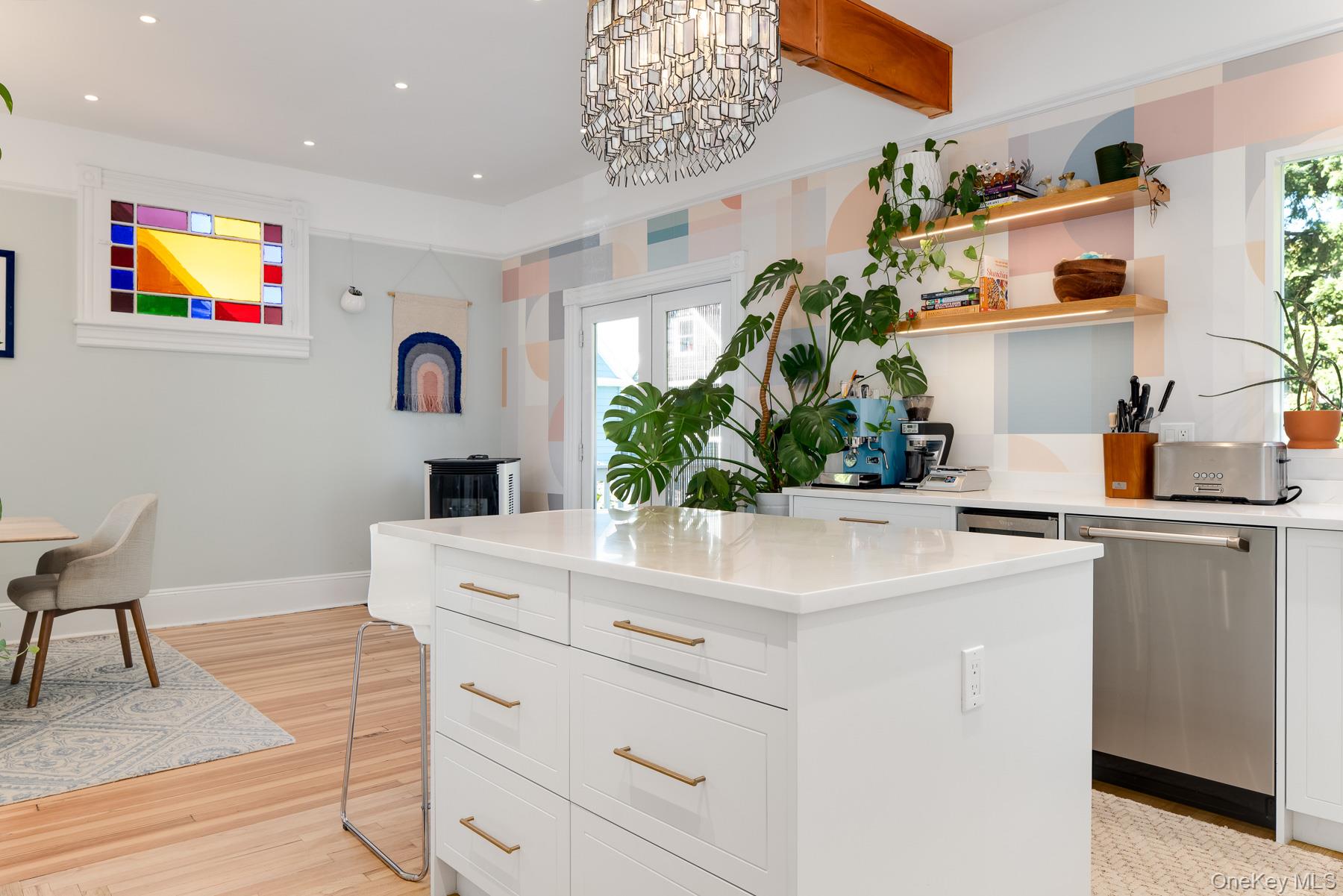 Tarrytown, New York, 10591, United States, 3 Bedrooms Bedrooms, ,4 BathroomsBathrooms,Residential,For Sale,1989441