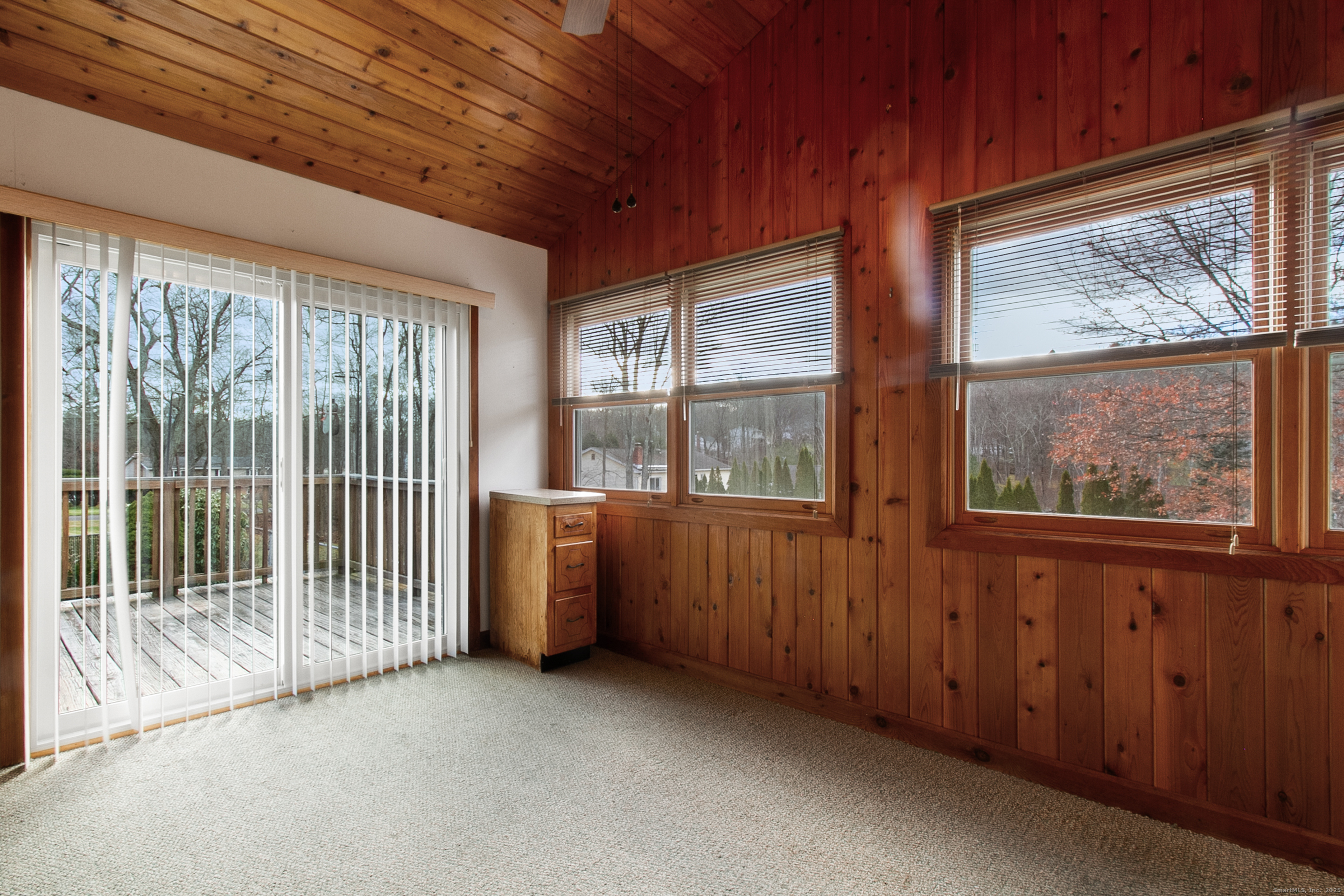 New Fairfield, Connecticut, 06812, United States, 3 Bedrooms Bedrooms, ,3 BathroomsBathrooms,Residential,For Sale,1997532