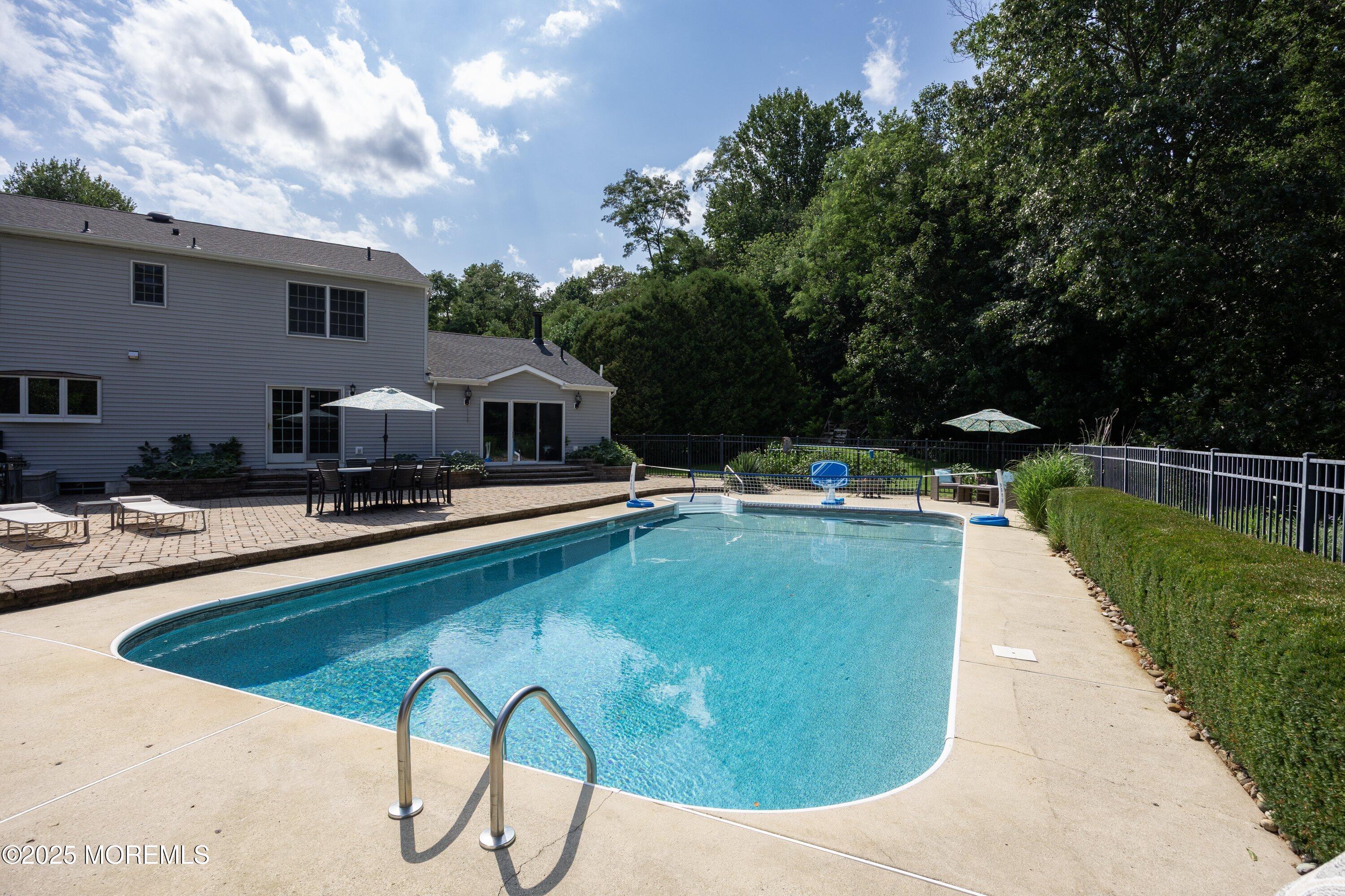 Cream Ridge, New Jersey, 08514, United States, 4 Bedrooms Bedrooms, ,3 BathroomsBathrooms,Residential,For Sale,1904272