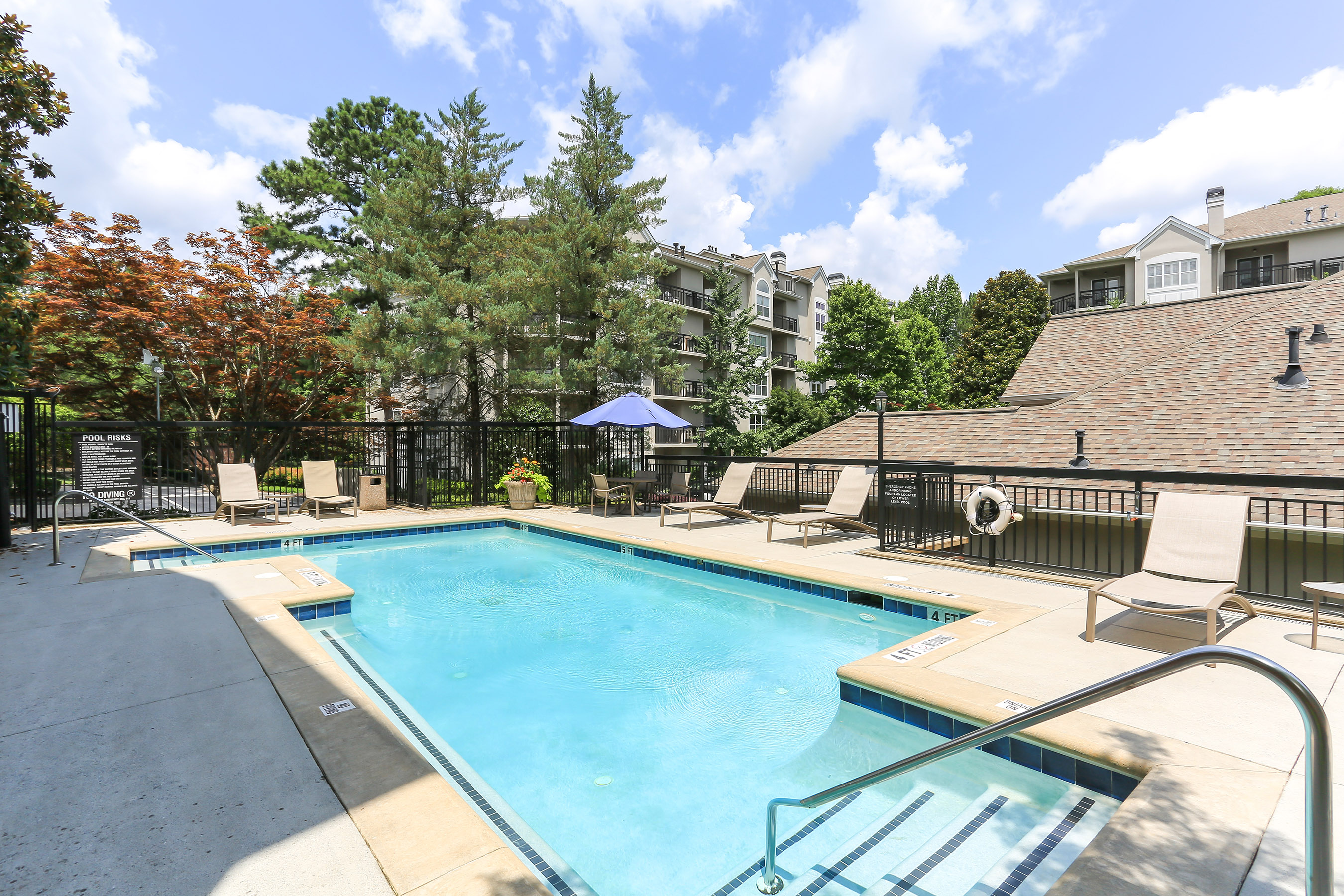  Bright and Inviting Condo in Sought-after River West Community - 物件實景