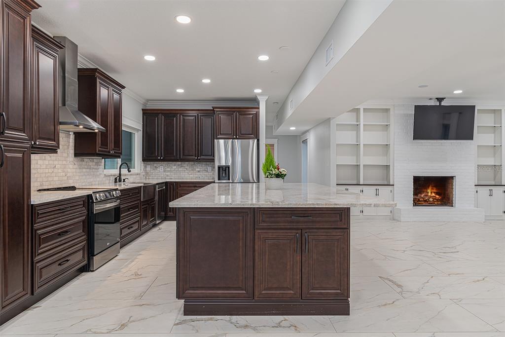 Lake Mary, Florida, 32746, United States, 5 Bedrooms Bedrooms, ,4 BathroomsBathrooms,Residential,For Sale,2003020