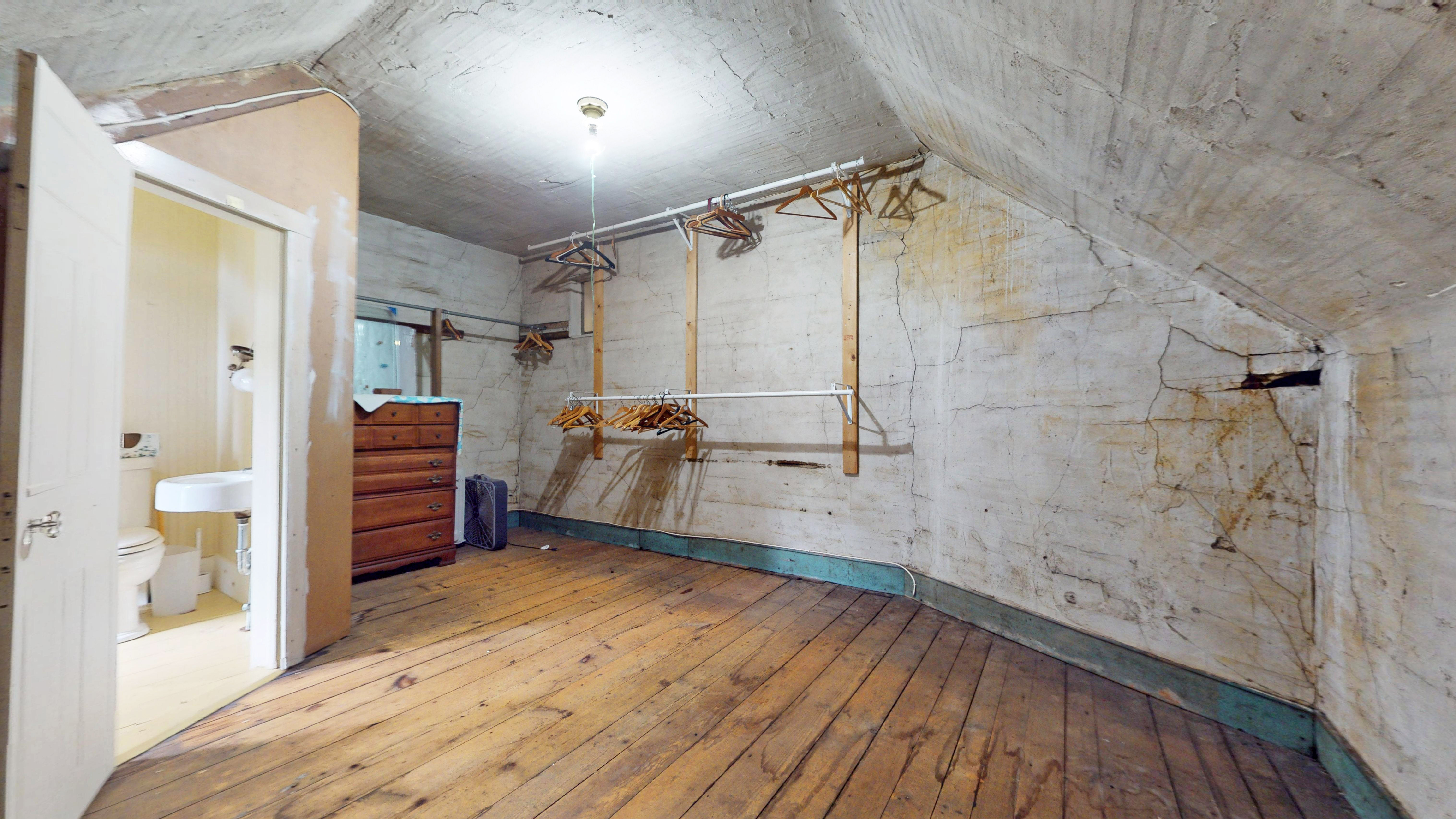 Absecon, New Jersey, 08201, United States, 7 Bedrooms Bedrooms, ,4 BathroomsBathrooms,Residential,For Sale,1974991