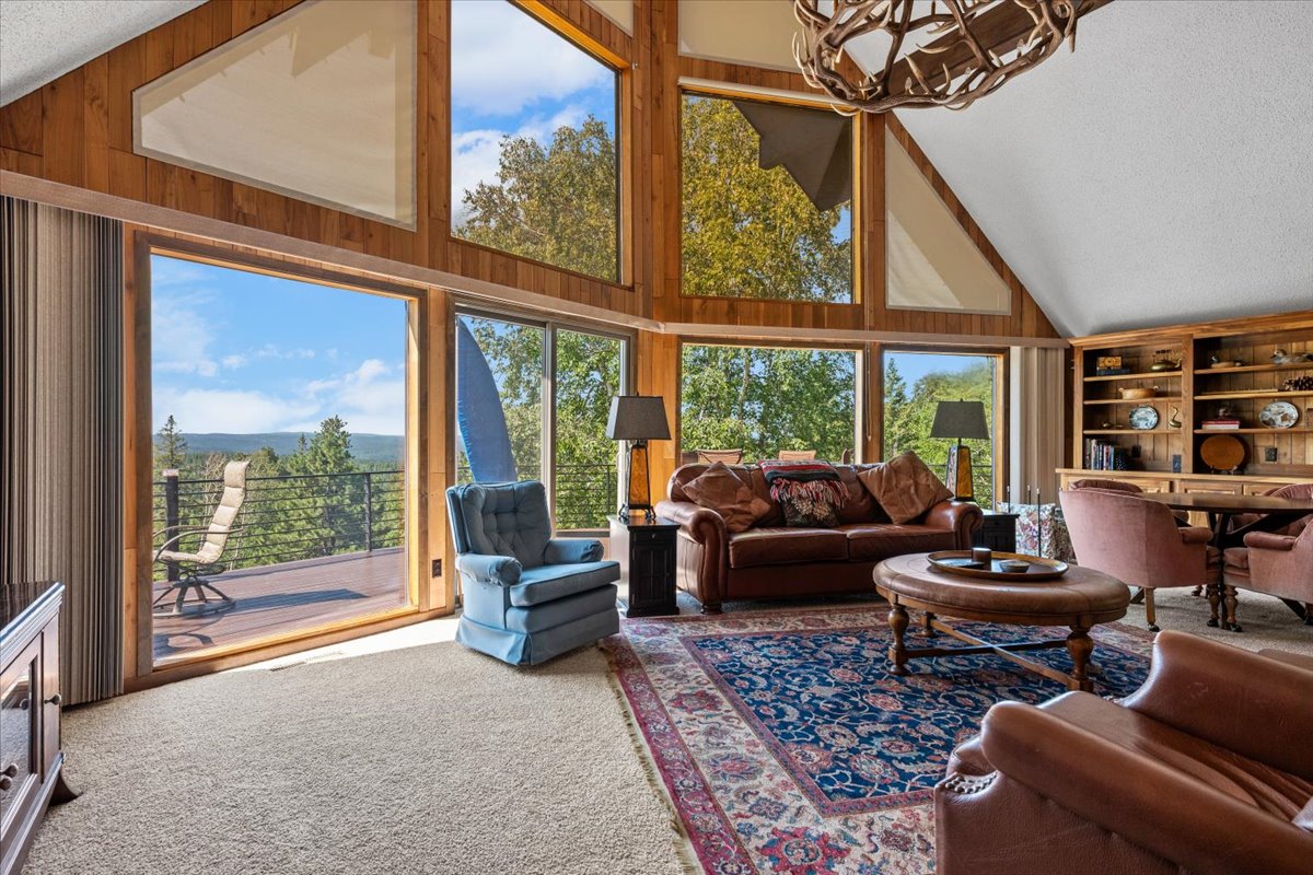 Lead, South Dakota, 57754, United States, 4 Bedrooms Bedrooms, ,3 BathroomsBathrooms,Residential,For Sale,1975195