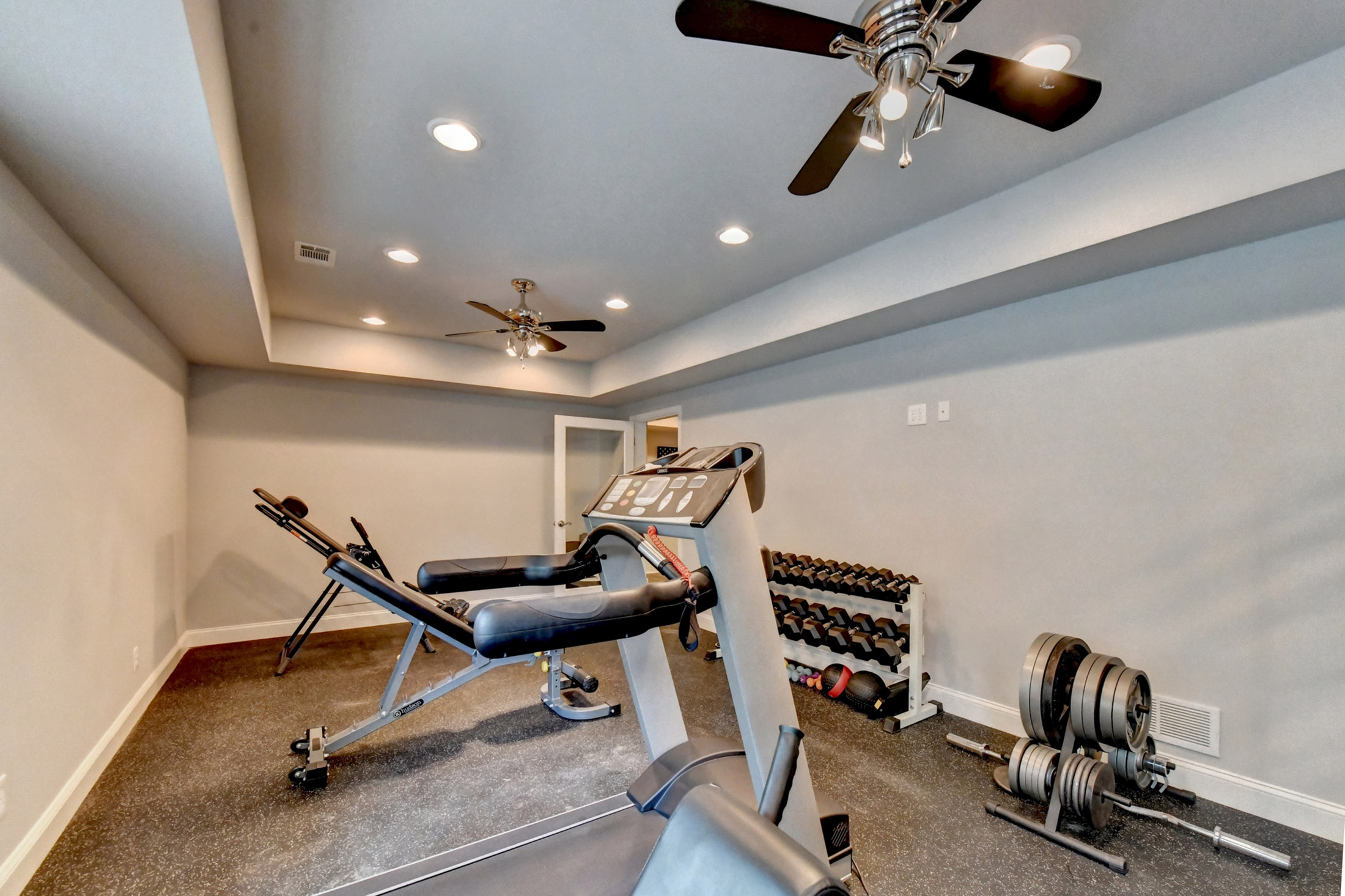  Stunning, Fully Renovated Glen Abbey Home Nestled in the Heart of Alpharetta - 物件實景