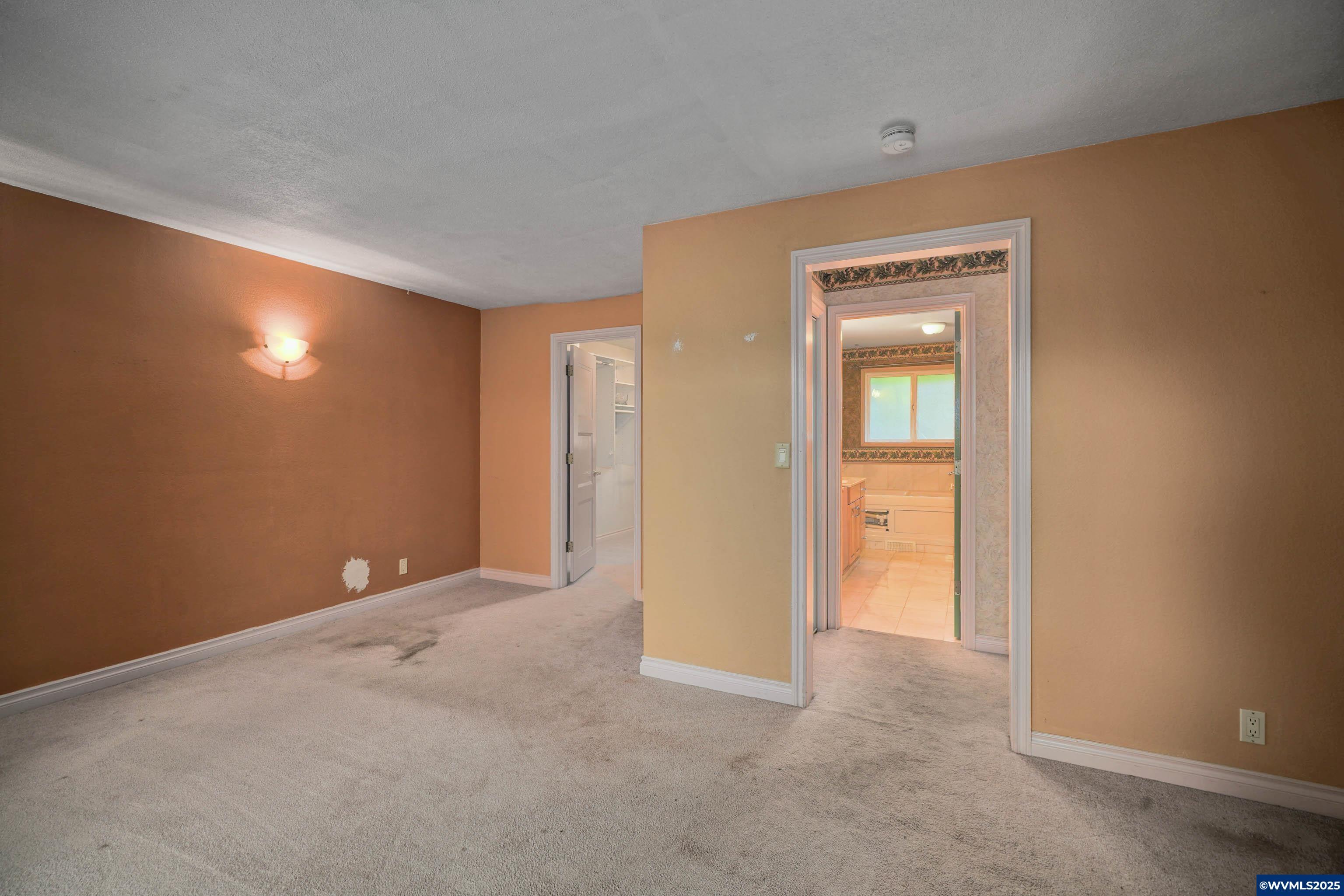 Salem, Oregon, 97304, United States, 3 Bedrooms Bedrooms, ,3 BathroomsBathrooms,Residential,For Sale,1826833
