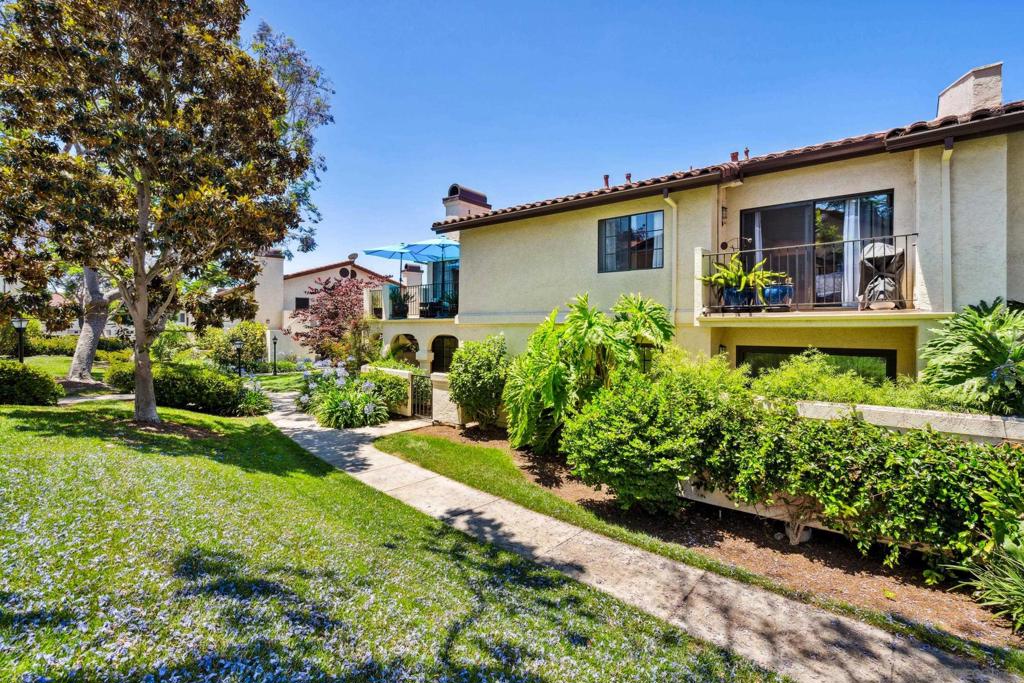 San Diego, California, 92122, United States, 2 Bedrooms Bedrooms, ,2 BathroomsBathrooms,Residential,For Sale,2002525