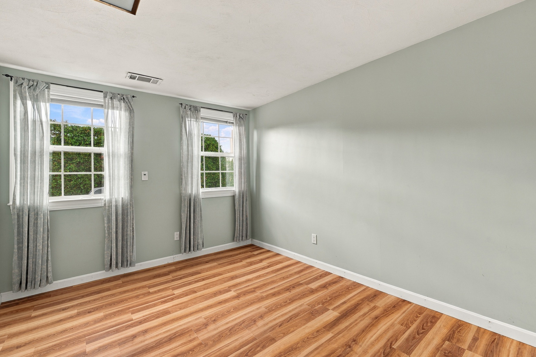  709 Humphrey Street, Swampscott, MA, 01907 - 物件實景