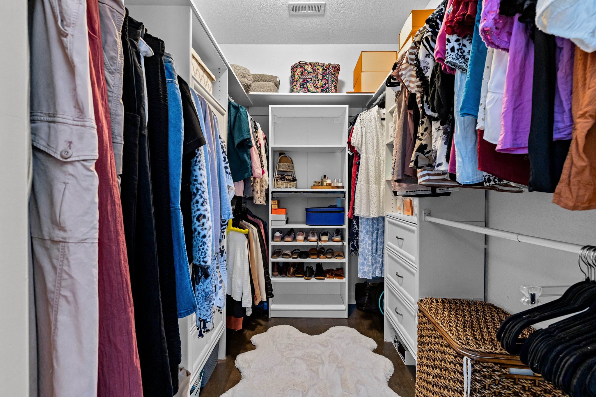 Moyock, Virginia, 23758, United States, 4 Bedrooms Bedrooms, ,3 BathroomsBathrooms,Residential,For Sale,1982515