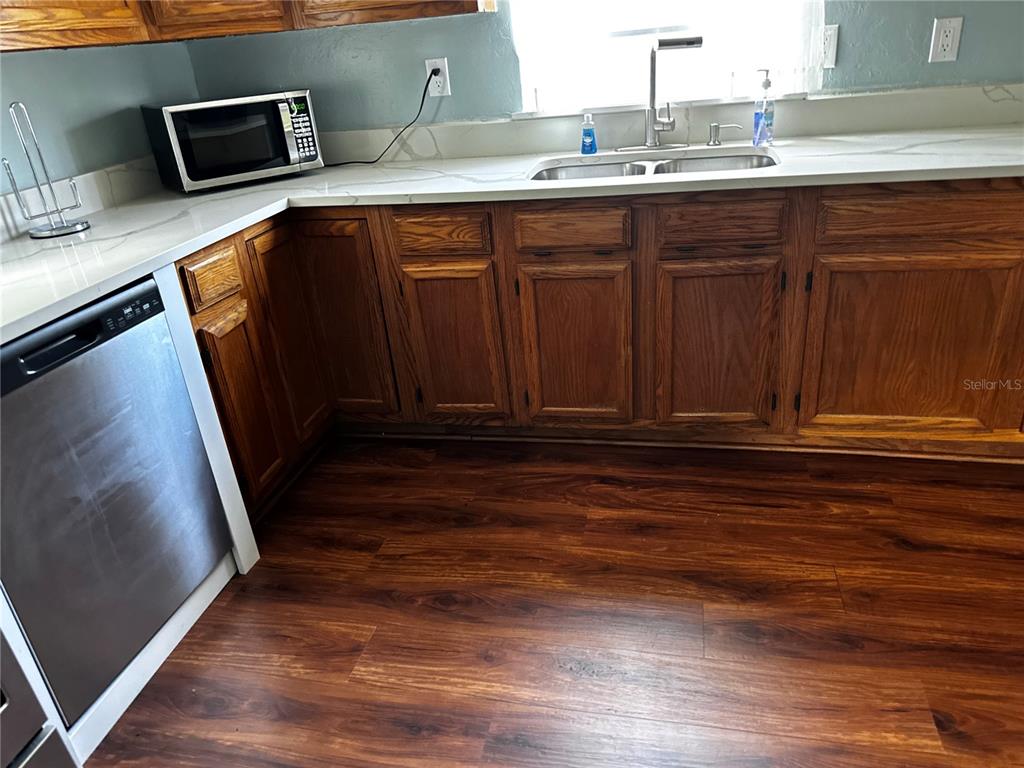 Sarasota, Florida, 34237, United States, 4 Bedrooms Bedrooms, ,2 BathroomsBathrooms,Residential,For Sale,1901097
