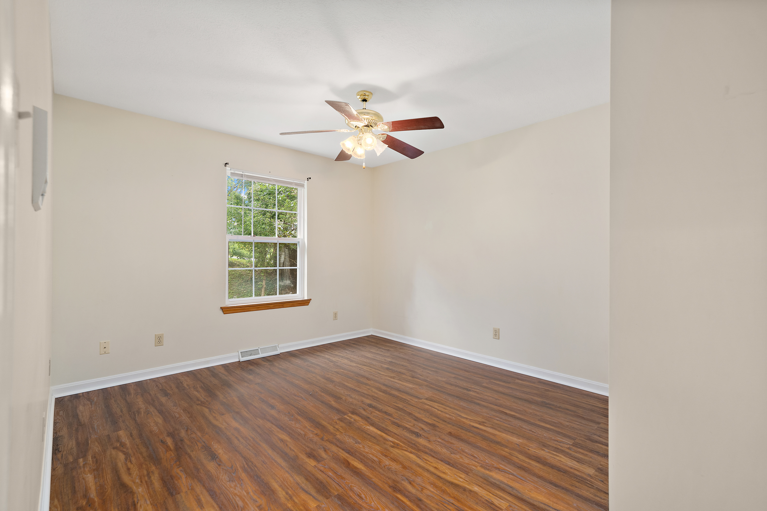  1006-1008 Middletown Road, Pittsburgh, PA 15205 - 物件實景