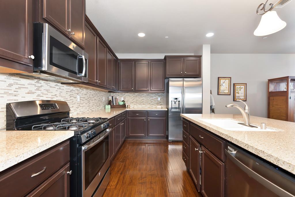 Folsom, California, 95630, United States, 2 Bedrooms Bedrooms, ,3 BathroomsBathrooms,Residential,For Sale,1917573