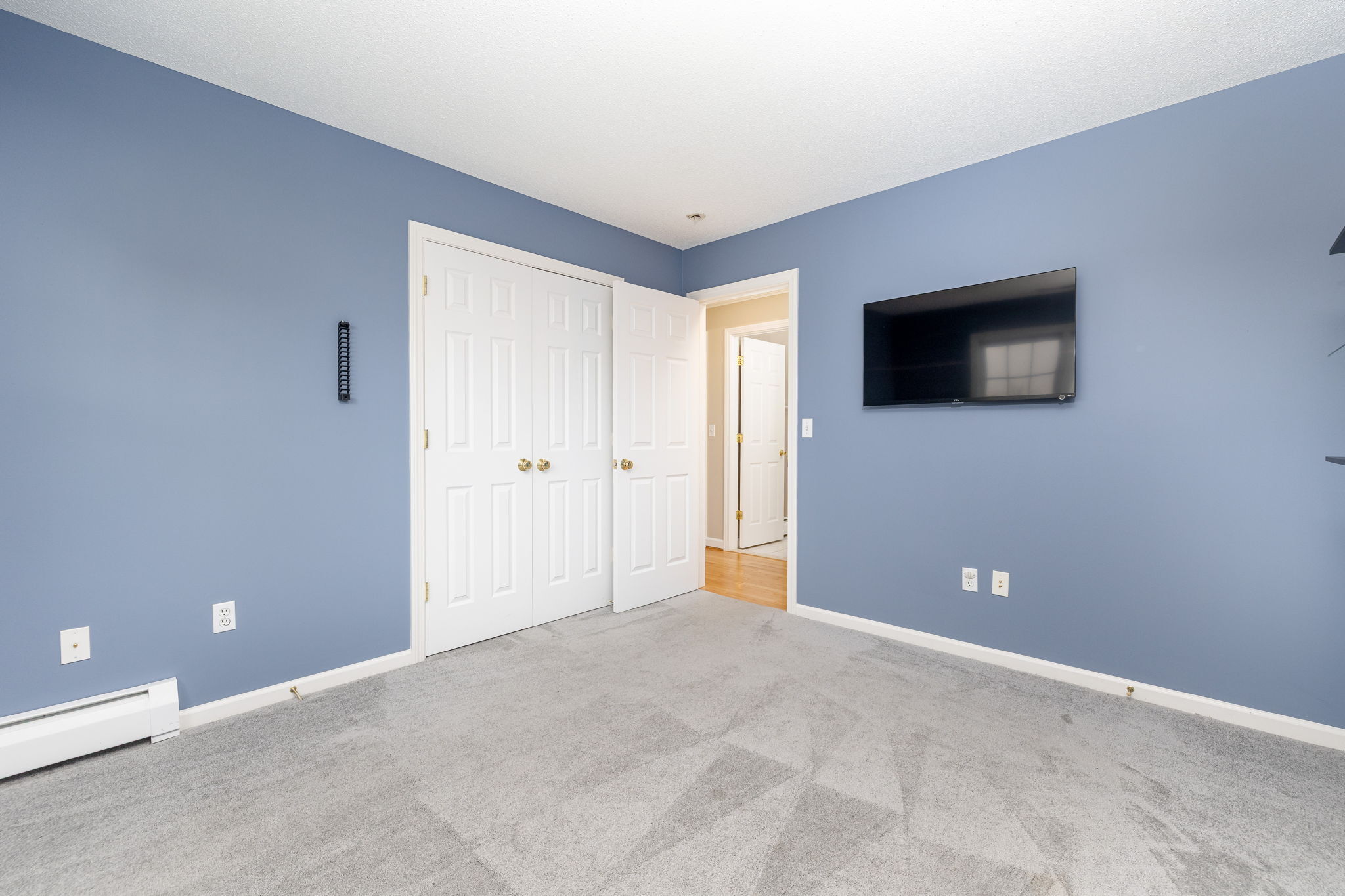 Rocky Hill, Connecticut, 06067, United States, 4 Bedrooms Bedrooms, ,3 BathroomsBathrooms,Residential,For Sale,1991962