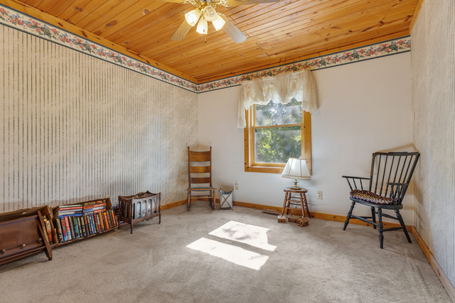 McHenry, Illinois, 60051, United States, 5 Bedrooms Bedrooms, ,3 BathroomsBathrooms,Residential,For Sale,1975629