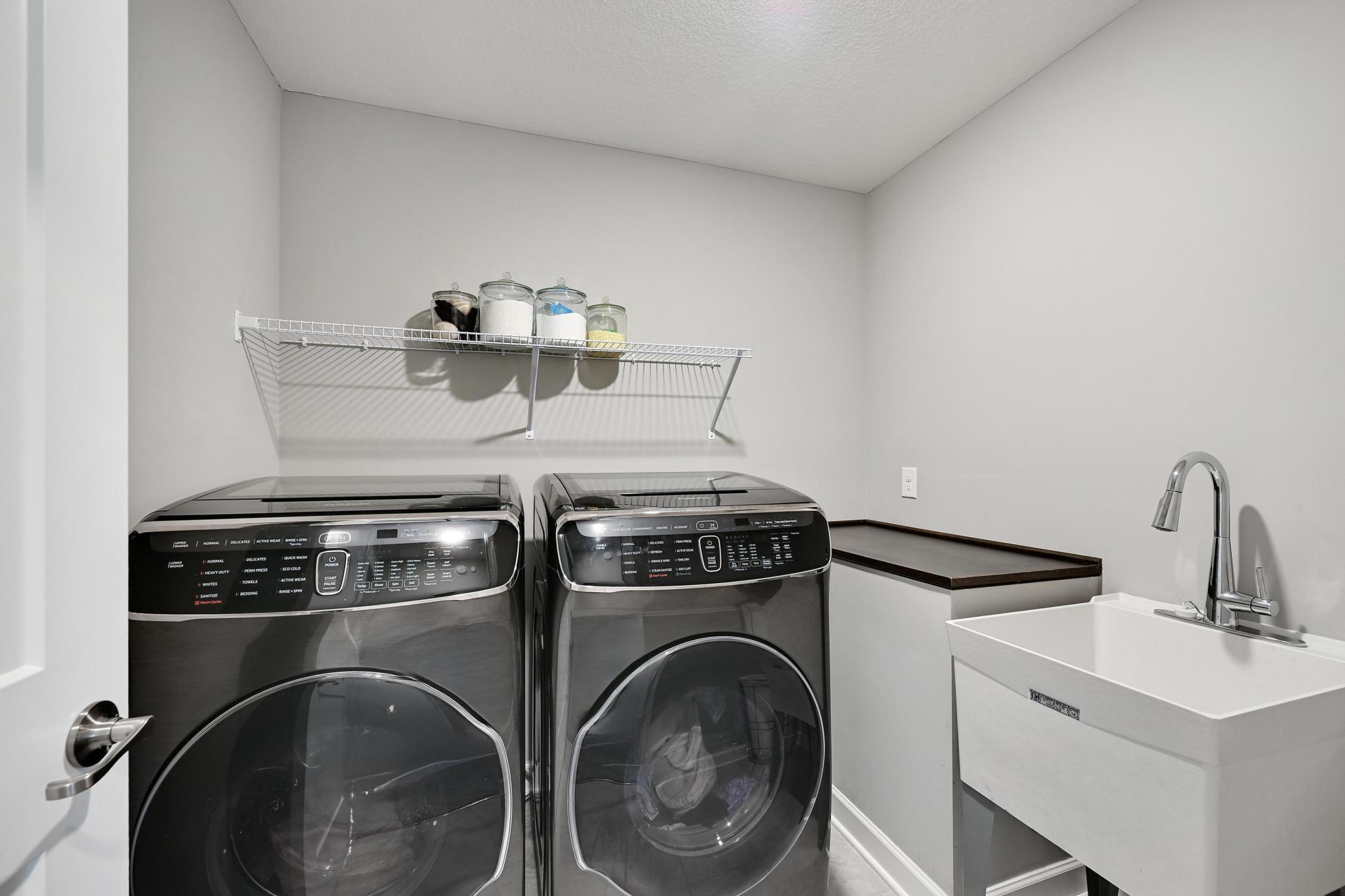 Rosemount, Minnesota, 55068, United States, 4 Bedrooms Bedrooms, ,4 BathroomsBathrooms,Residential,For Sale,1882599