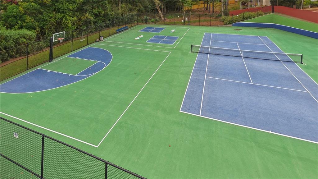 Alpharetta, Georgia, 30004, United States, 4 Bedrooms Bedrooms, ,3 BathroomsBathrooms,Residential,For Sale,1978370