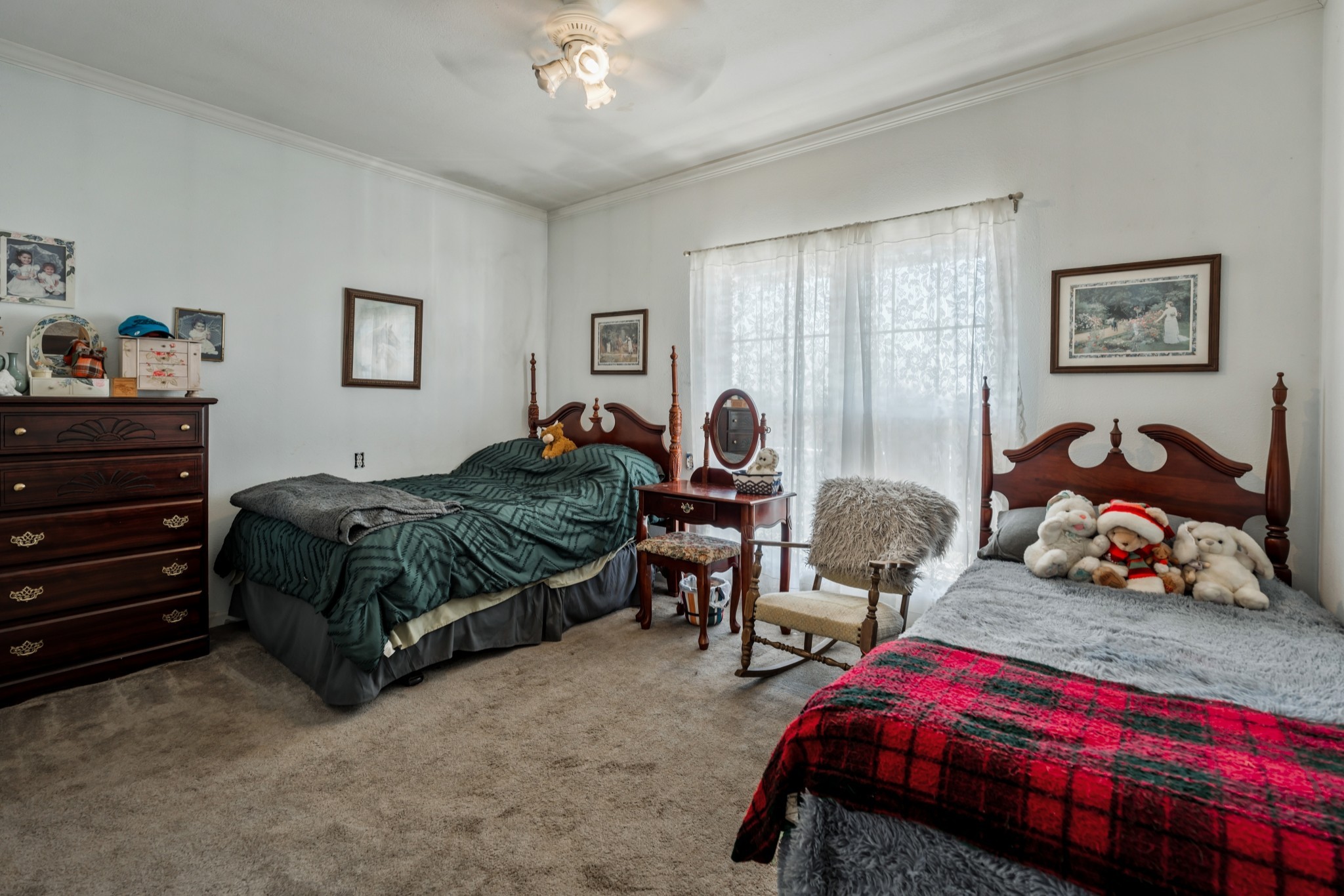Lawrenceburg, Tennessee, 38464, United States, 3 Bedrooms Bedrooms, ,2 BathroomsBathrooms,Residential,For Sale,1940274