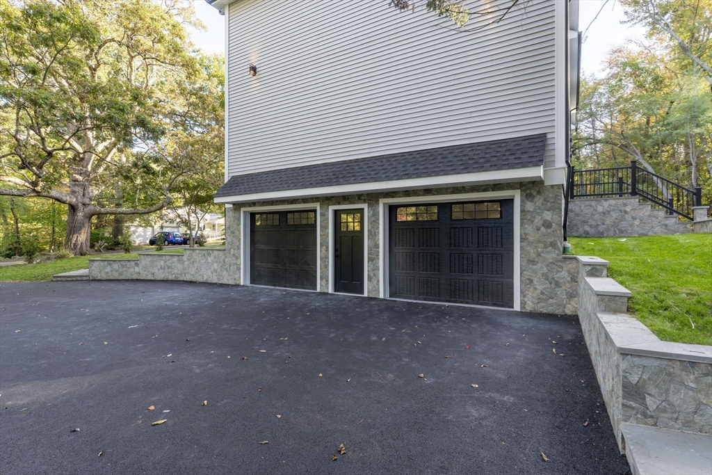 Bedford, Massachusetts, 01730, United States, 4 Bedrooms Bedrooms, ,5 BathroomsBathrooms,Residential,For Sale,1989908