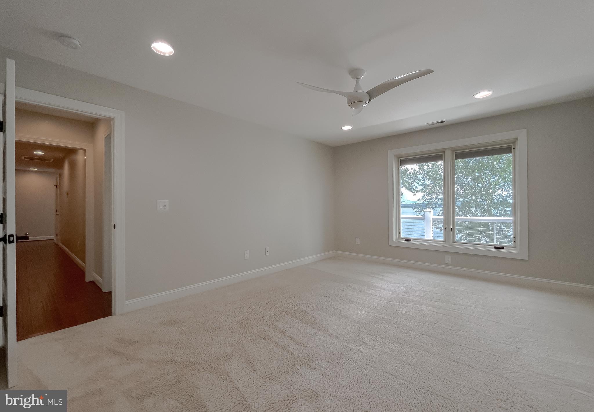 Hollywood, Maryland, 20636, United States, 5 Bedrooms Bedrooms, ,5 BathroomsBathrooms,Residential,For Sale,1914184