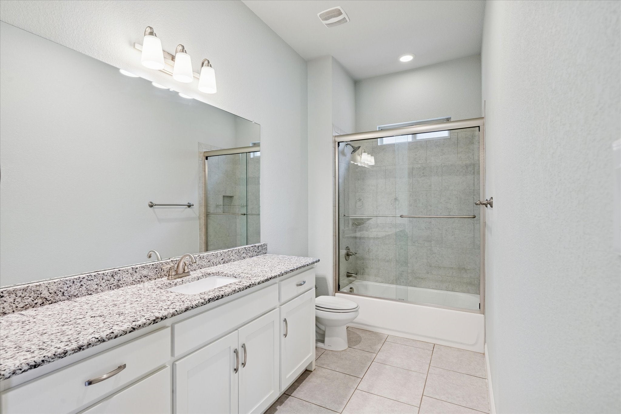 North Richland Hills, Texas, 76182, United States, 4 Bedrooms Bedrooms, ,3 BathroomsBathrooms,Residential,For Sale,2047966