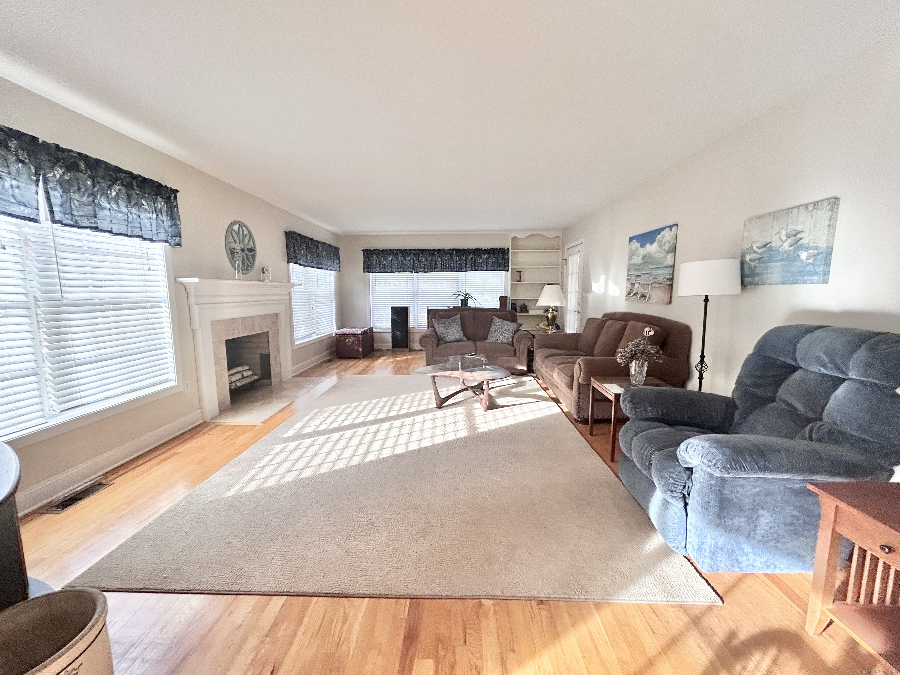 Oxford, Connecticut, 06478, United States, 4 Bedrooms Bedrooms, ,3 BathroomsBathrooms,Residential,For Sale,1993487