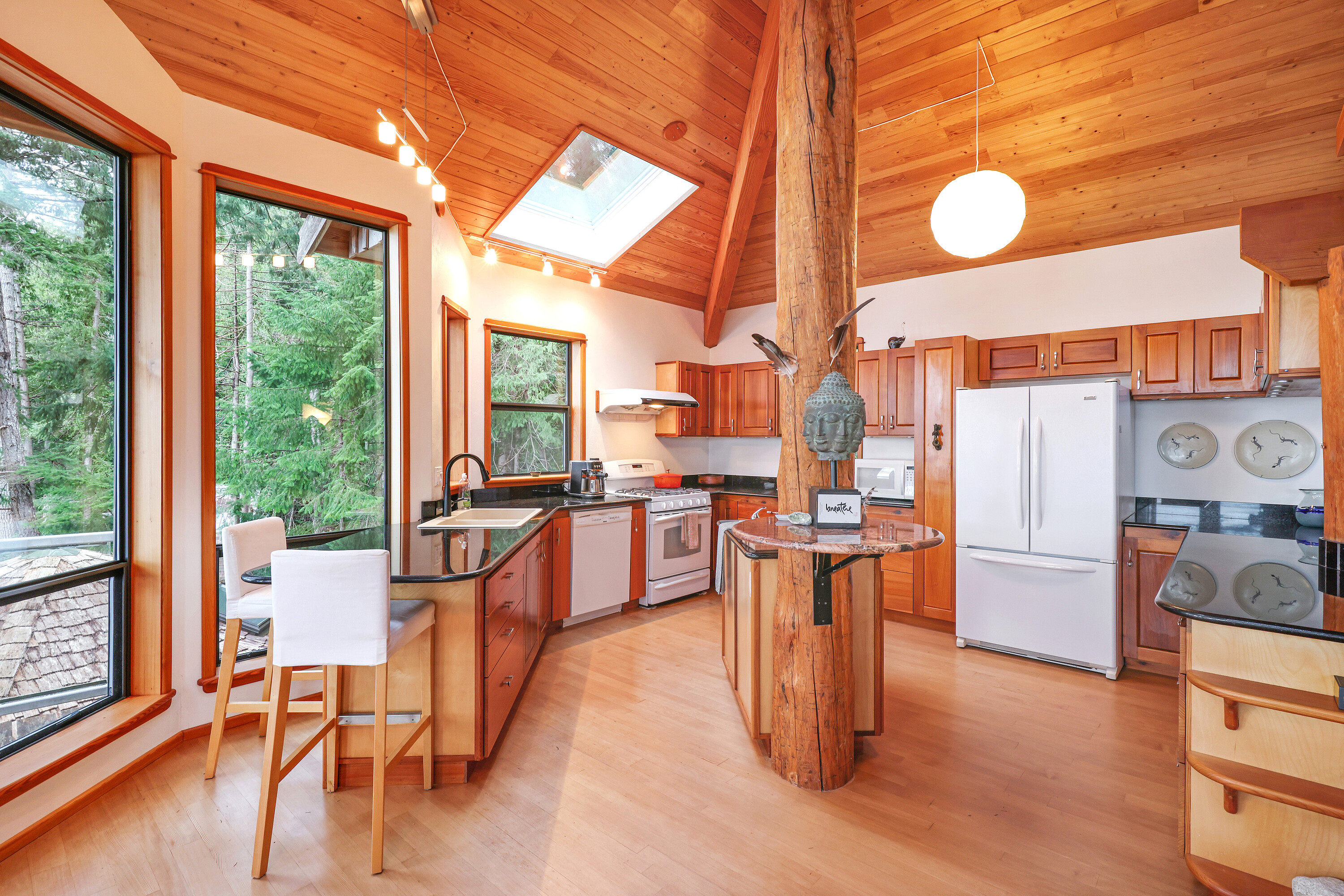  Private Lake Property - 物件實景