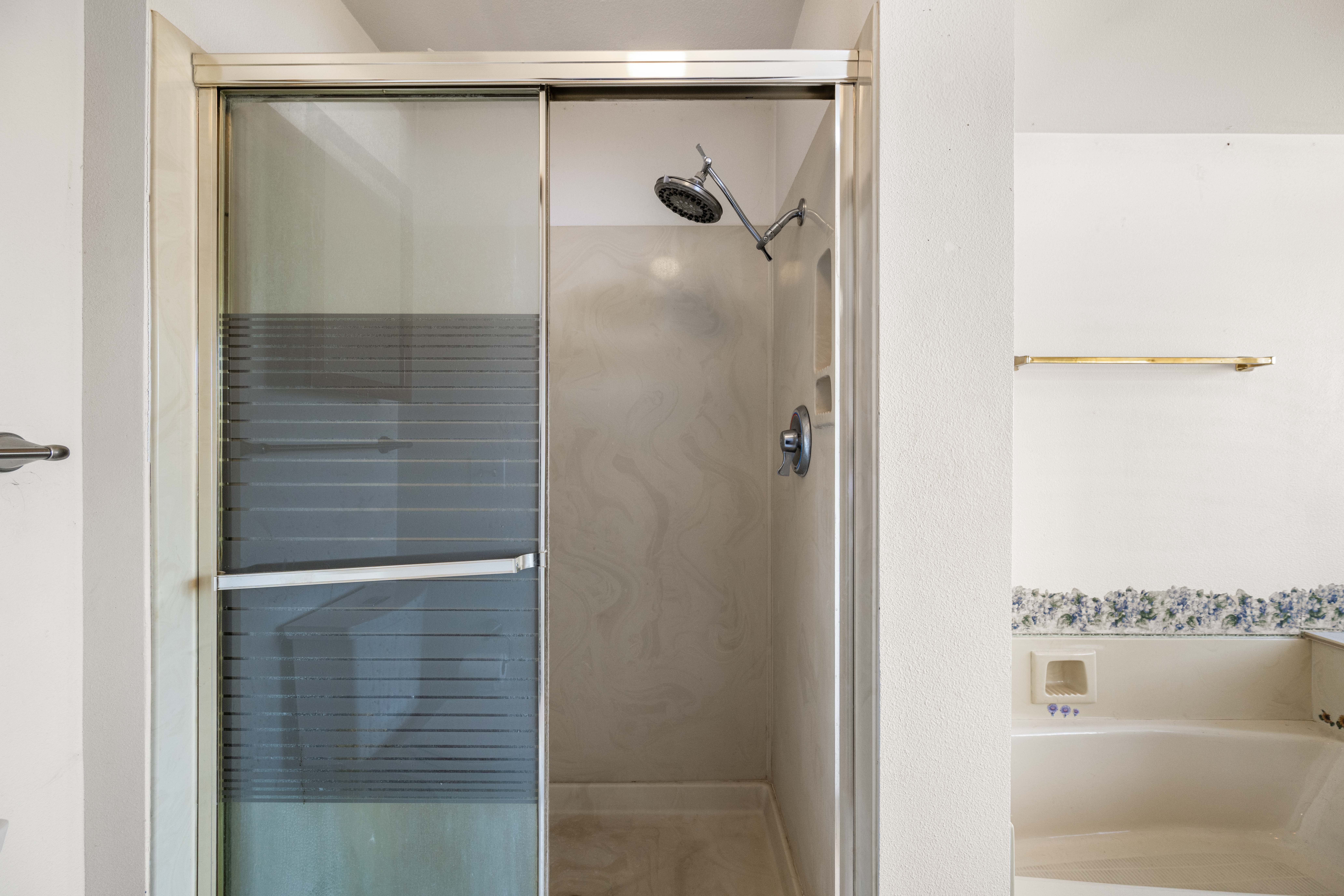  Stunning Views & Solar Panel Efficiency - 物件實景