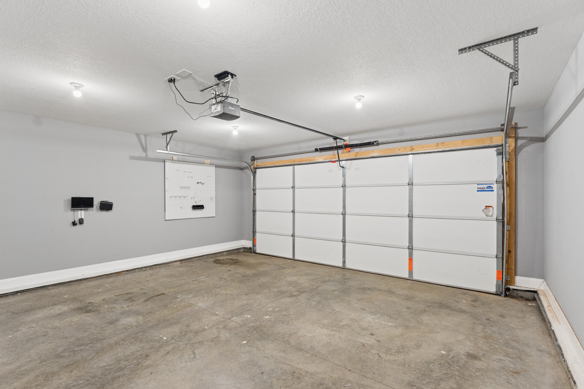  1013 Harrison Way, Clarksville, TN, 37042 - 物件實景