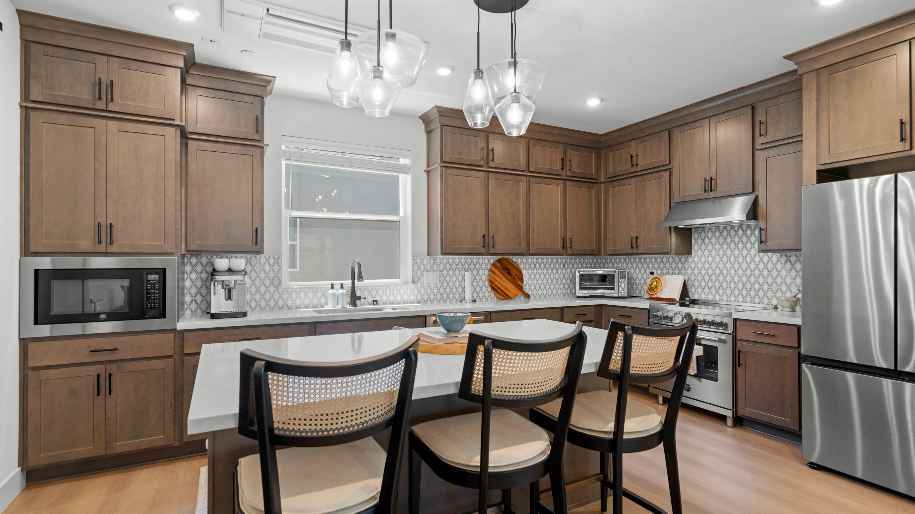  Modern Townhome in Novato - 物件實景
