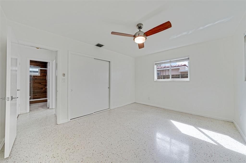 Hollywood, Florida, 33021, United States, 2 Bedrooms Bedrooms, ,1 BathroomBathrooms,Residential,For Sale,1982688