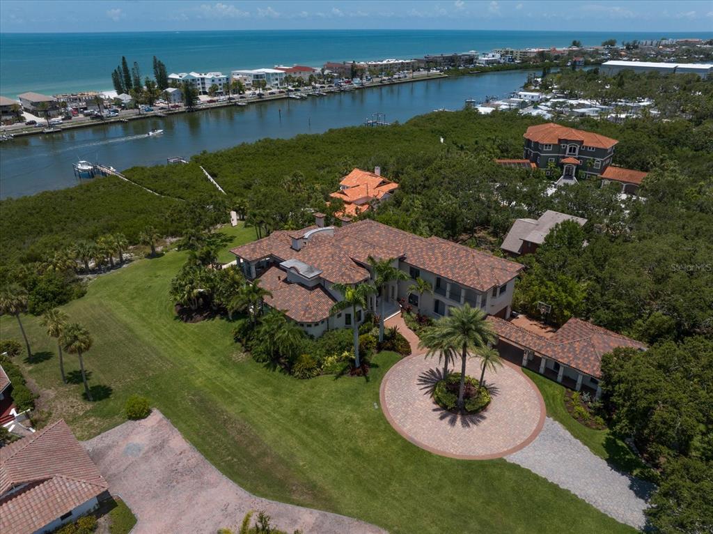Largo, Florida, 33774, United States, 5 Bedrooms Bedrooms, ,7 BathroomsBathrooms,Residential,For Sale,1876225