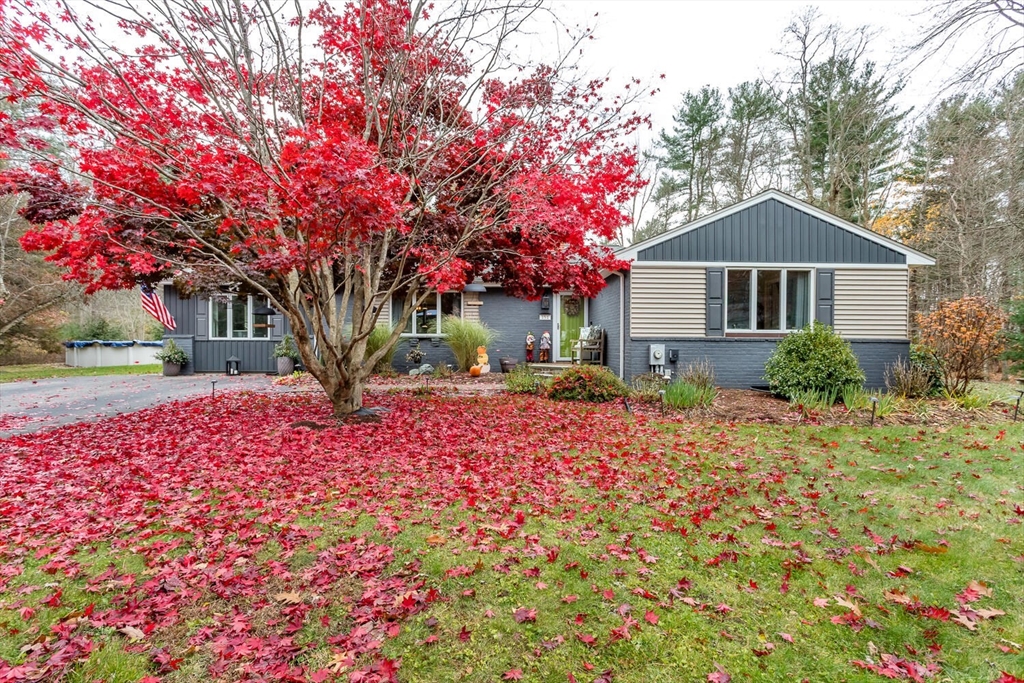 Mansfield, Massachusetts, 02048, United States, 3 Bedrooms Bedrooms, ,2 BathroomsBathrooms,Residential,For Sale,1991006