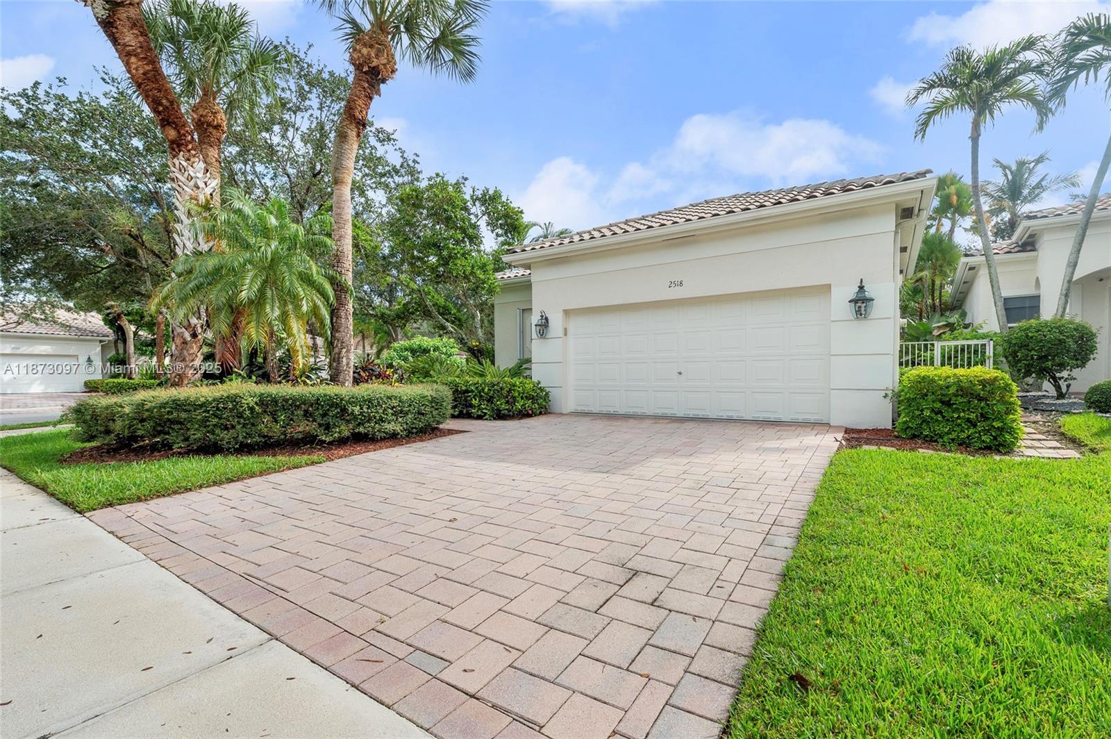 Weston, Florida, 33327, United States, 3 Bedrooms Bedrooms, ,3 BathroomsBathrooms,Residential,For Sale,1942186