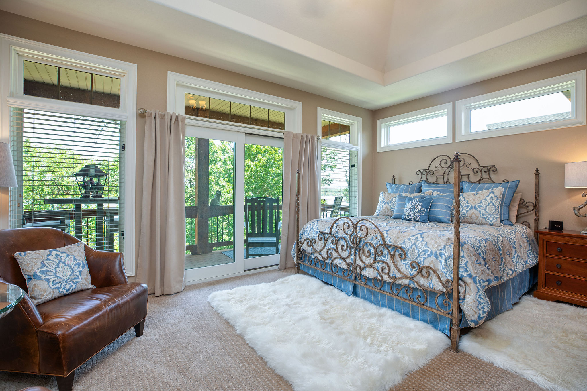 Shell Knob, Missouri, 65747, United States, 4 Bedrooms Bedrooms, ,5 BathroomsBathrooms,Residential,For Sale,1894340