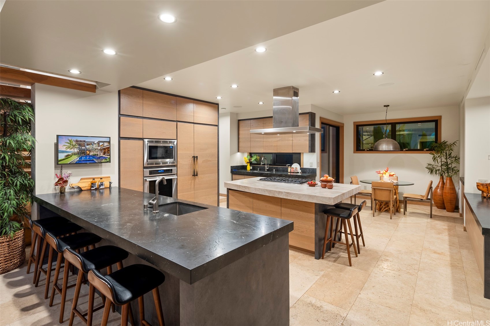 Honolulu, Hawaii, 96825, United States, 6 Bedrooms Bedrooms, ,7 BathroomsBathrooms,Residential,For Sale,1856171