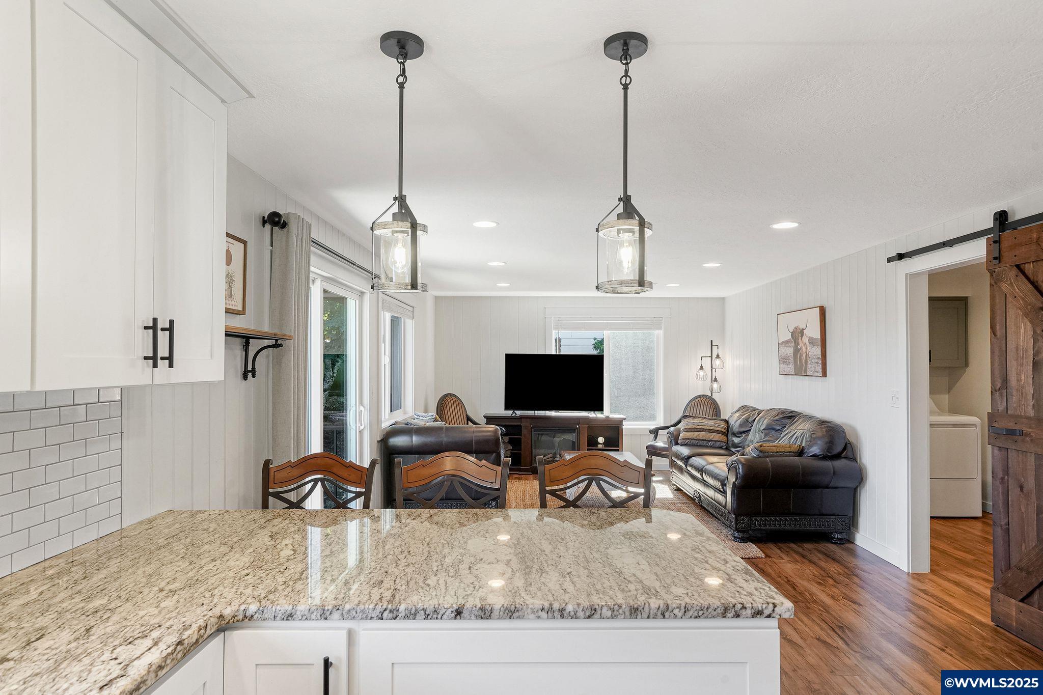 Salem, Oregon, 97304, United States, 3 Bedrooms Bedrooms, ,3 BathroomsBathrooms,Residential,For Sale,1967587