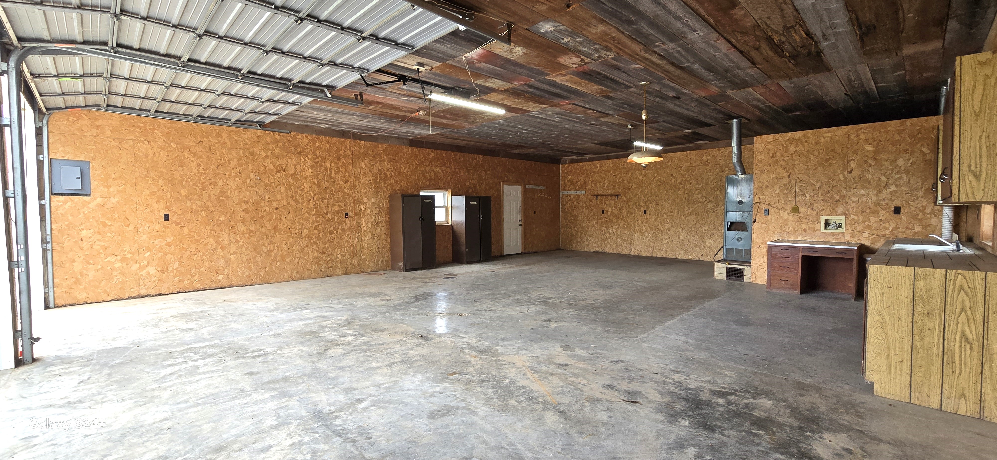 Osawatomie, Kansas, 66064, United States, 3 Bedrooms Bedrooms, ,2 BathroomsBathrooms,Residential,For Sale,1920353