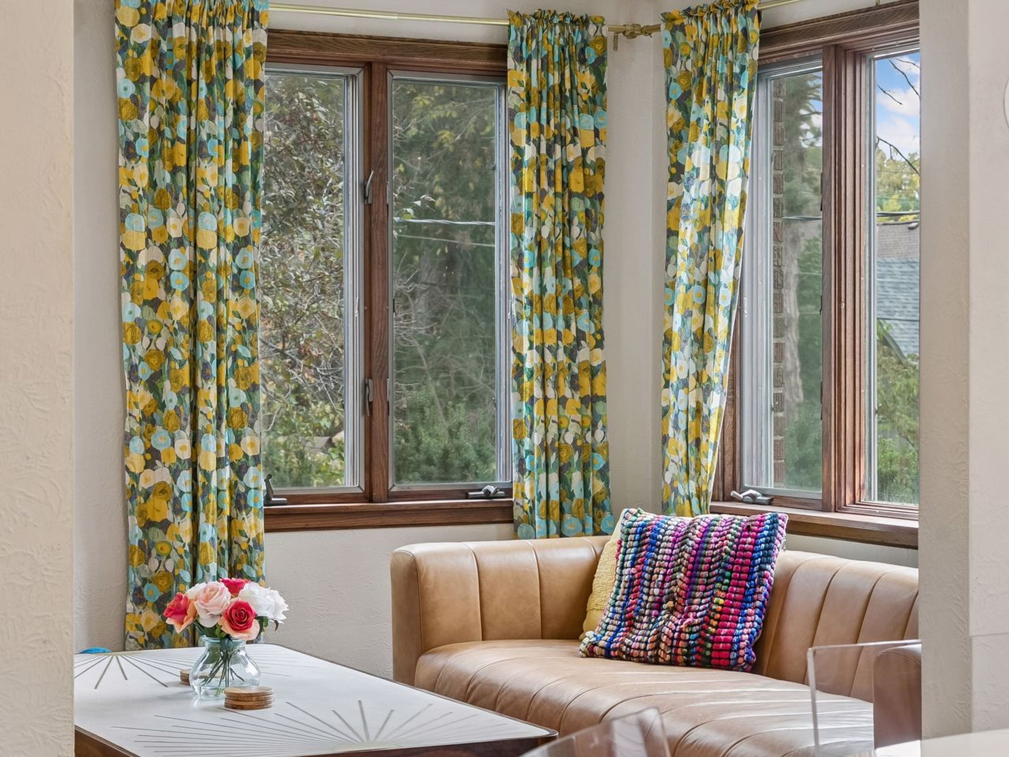  Timeless Colonial Charm with Como Lake Views - 物件實景