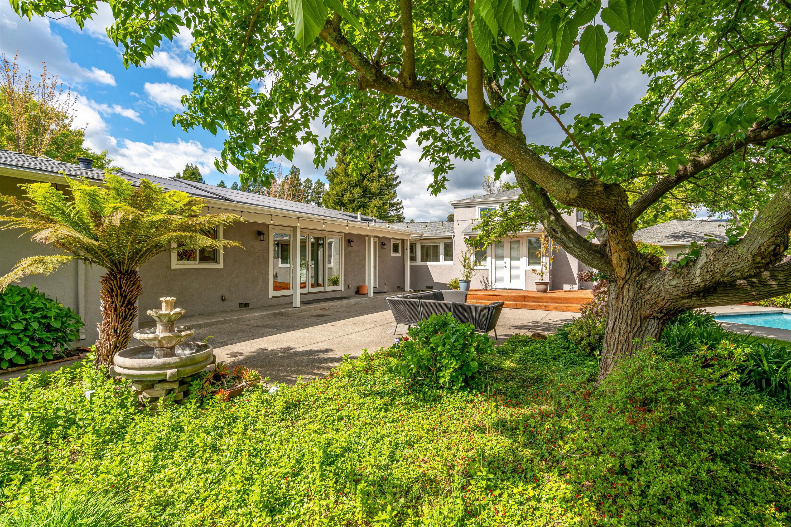  960 Lark Ave - 物件實景