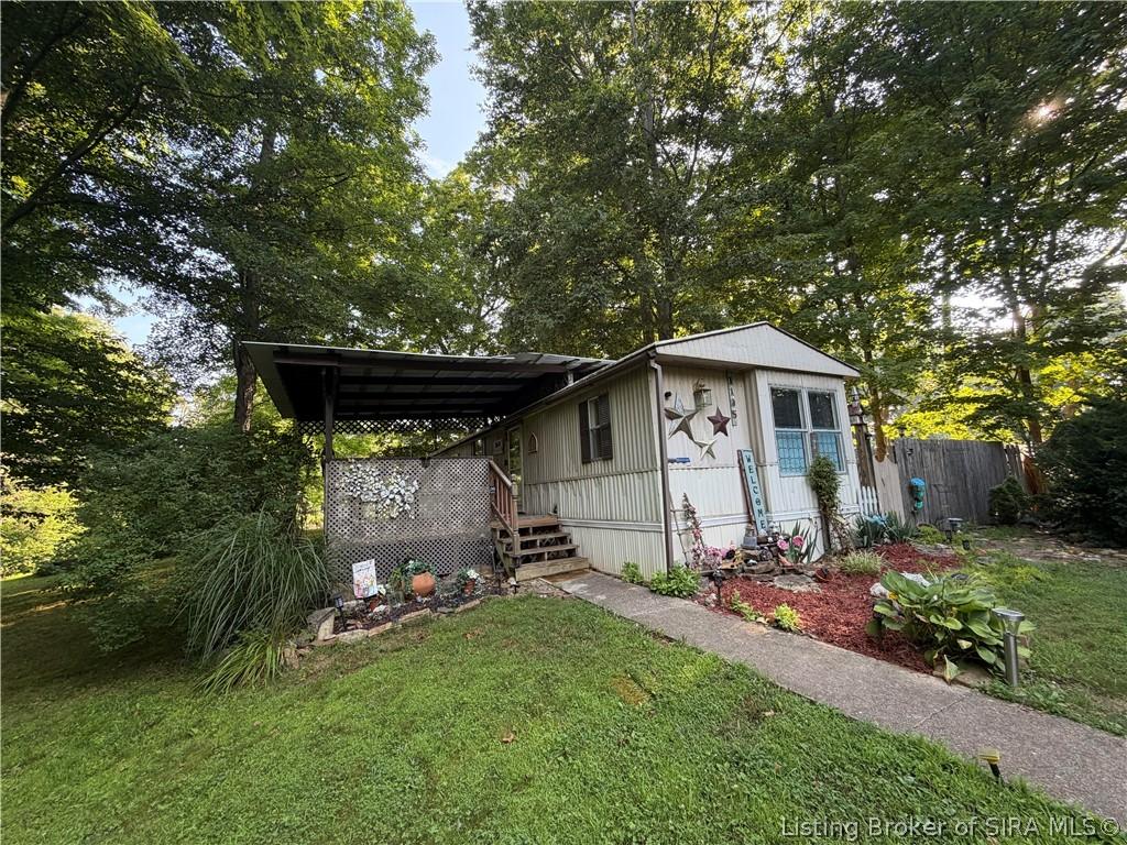 Shawn Dr, Pekin, IN 47165