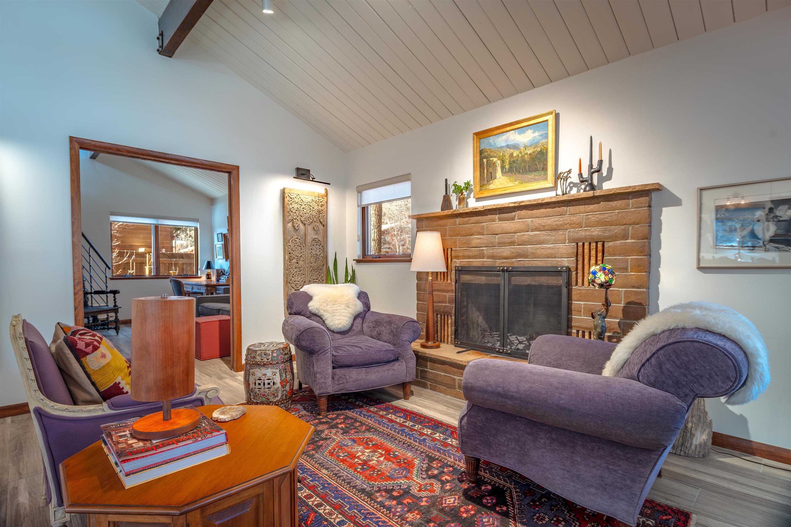413 High St, Red River, NM 87558