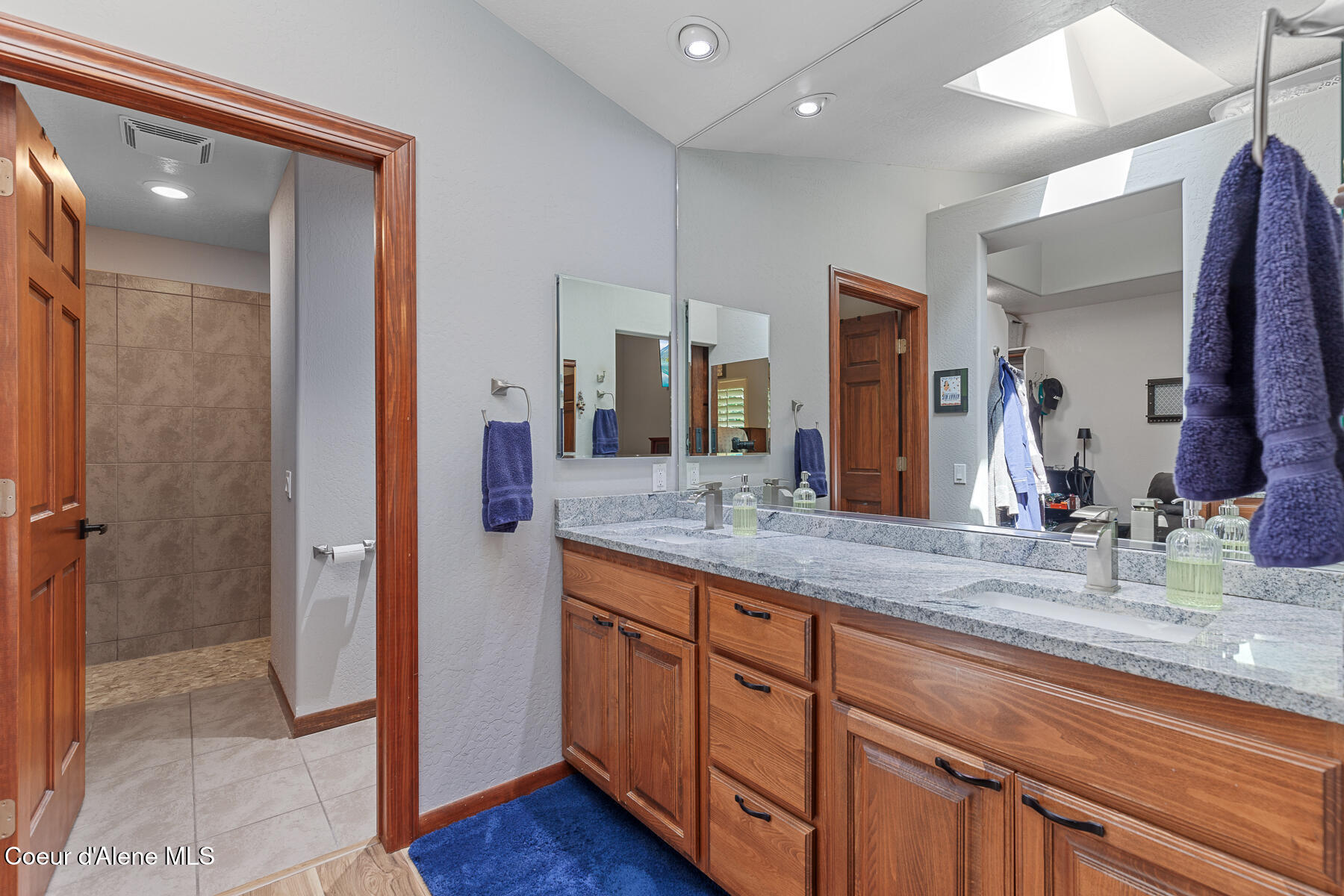 Coeur d'Alene, Idaho, 83814, United States, 3 Bedrooms Bedrooms, ,2 BathroomsBathrooms,Residential,For Sale,1895334