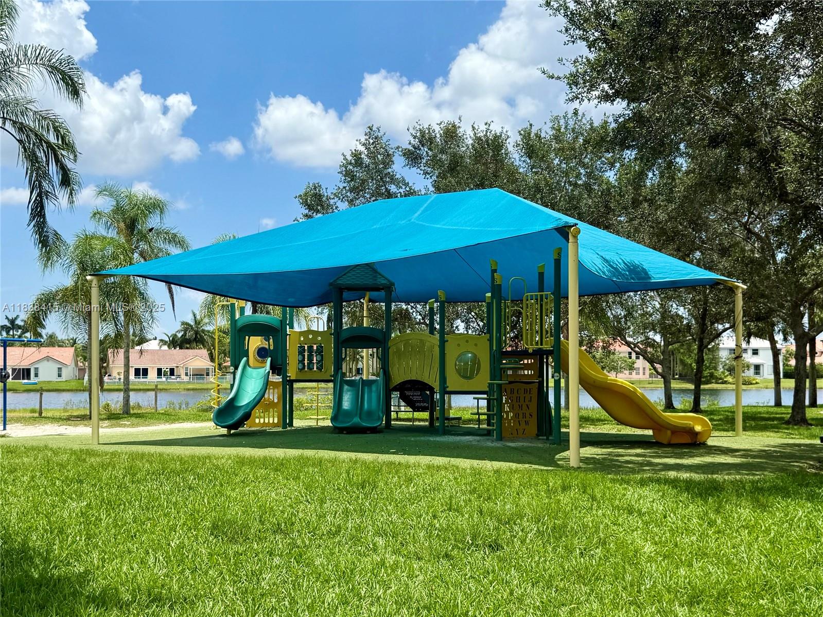 Pembroke Pines, Florida, 33029, United States, 4 Bedrooms Bedrooms, ,3 BathroomsBathrooms,Residential,For Sale,1890530