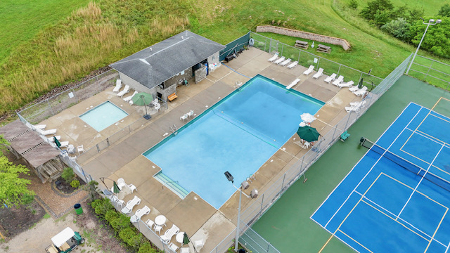 Sugar Grove, Ohio, 43155, United States, 3 Bedrooms Bedrooms, ,2 BathroomsBathrooms,Residential,For Sale,1984436